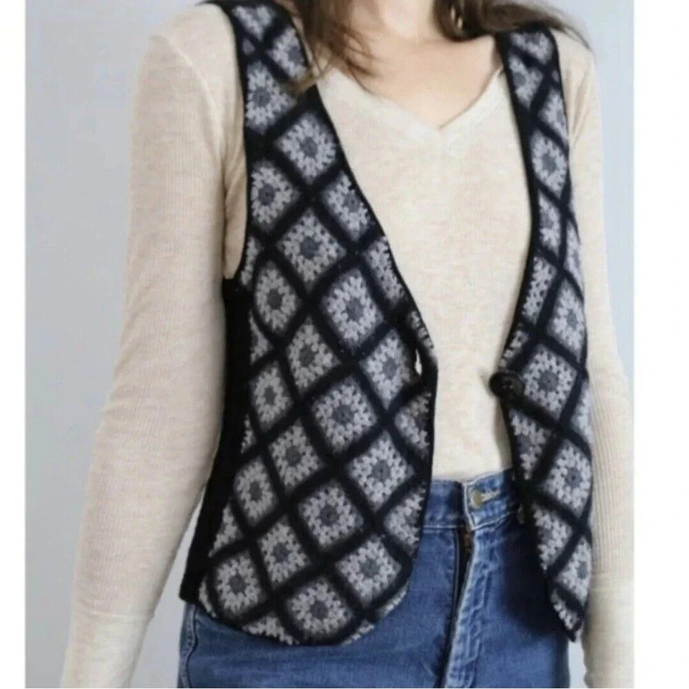 Large Black Gray Granny Square Merino Wool Sweater Vest Boho Hippie Festival - Picture 2 of 6